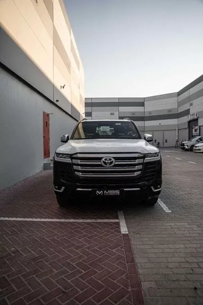 Toyota Land Cruiser VXR VX TWIN TURBO MBS AUTOBIOGRAPHY VIP 4 Seater Luxury-10