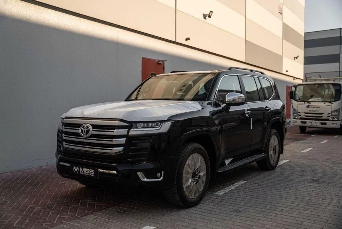 Toyota Land Cruiser VXR VX TWIN TURBO MBS AUTOBIOGRAPHY VIP 4 Seater Luxury
