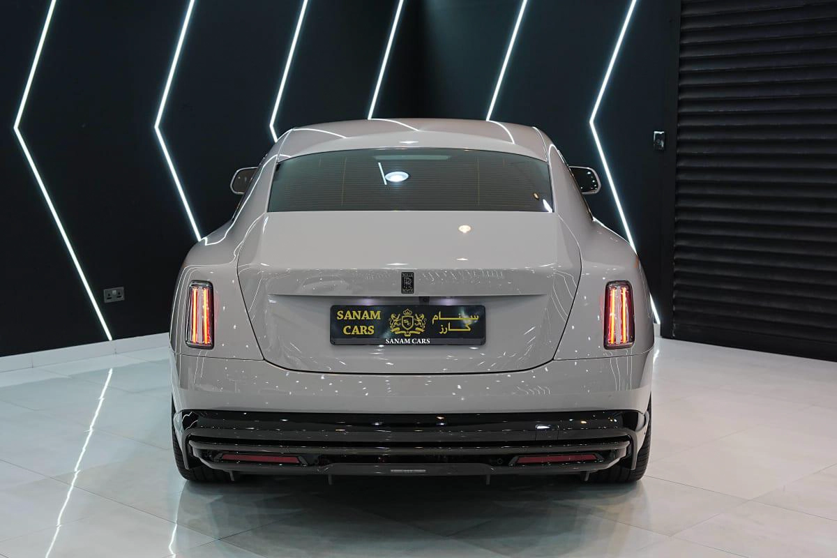 Rolls-Royce Spectre Black Badge 2026-13-13