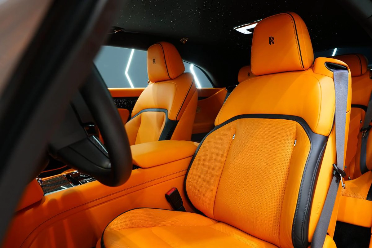 Rolls-Royce Spectre Black Badge 2026-1-1