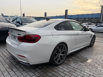 BMW M4 Std 3.0L-12