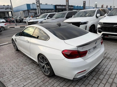 BMW M4 Std 3.0L-5