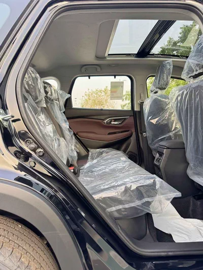 Toyota Urban Cruiser GLX NEODRIVE / 1.5L PETROL V4 / RADAR / PANORAMIC ROOF / 360*CAMERA (CODE # UB3)-12