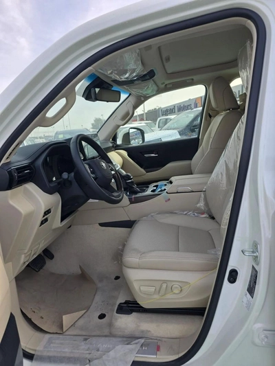 Toyota Land Cruiser GXR 4.0L 2025 MODEL SUNROOF ELECTRIC SEAT-12