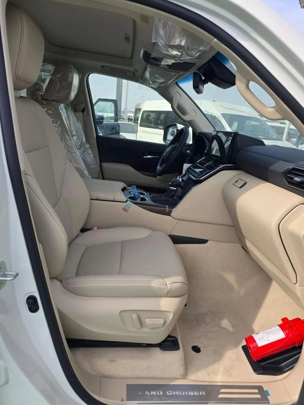Toyota Land Cruiser GXR 4.0L 2025 MODEL SUNROOF ELECTRIC SEAT