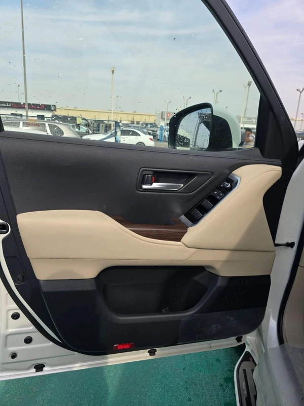 Toyota Land Cruiser GXR 4.0L 2025 MODEL SUNROOF ELECTRIC SEAT