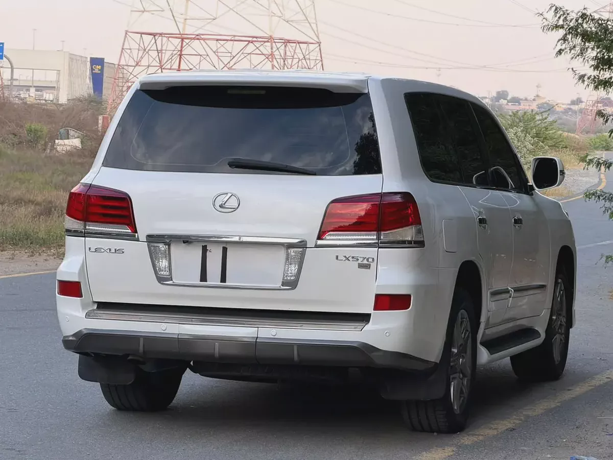 لكزس LX 570 خليجي 2013 خليجي صبغ الوكاله-4-4
