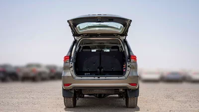 Toyota Fortuner GX2 TOYOTA FORTUNER 2.4 DIESEL AT MID OPTION-6