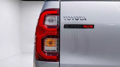 Toyota Hilux HILUX DC DIESEL 2.8M HEV AT 4WD | 2-YEAR WARRANTY + SERVICE AVAILABLE | IN-HOUSE FINANCING | 0% DOWN-8