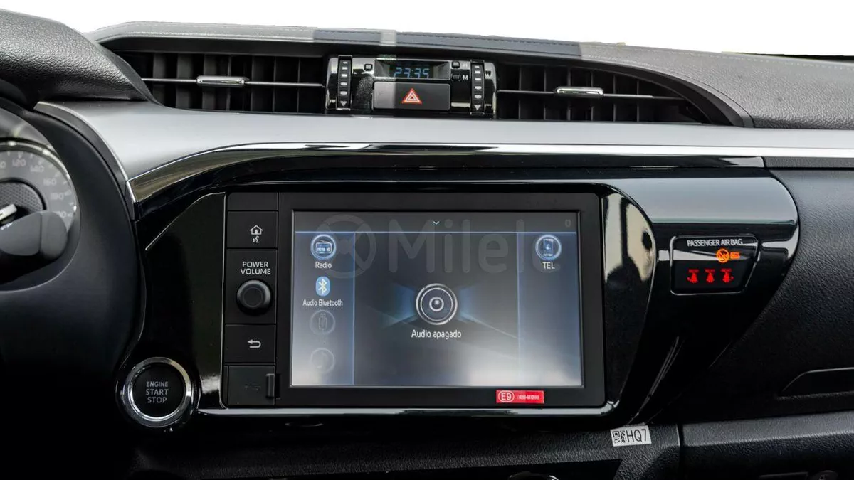 Toyota Hilux HILUX DC DIESEL 2.8M HEV AT 4WD | 2-YEAR WARRANTY + SERVICE AVAILABLE | IN-HOUSE FINANCING | 0% DOWN-20-0