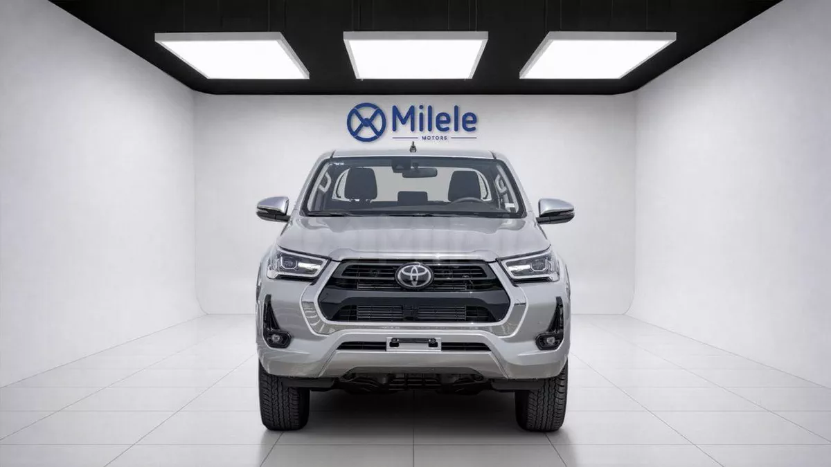Toyota Hilux HILUX DC DIESEL 2.8M HEV AT 4WD | 2-YEAR WARRANTY + SERVICE AVAILABLE | IN-HOUSE FINANCING | 0% DOWN-1-0