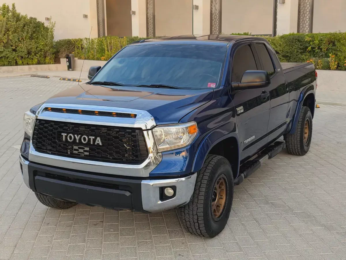 Toyota Tundra 4WD Truck SR5 2014 - American Specs - Excellent Condition-1-1