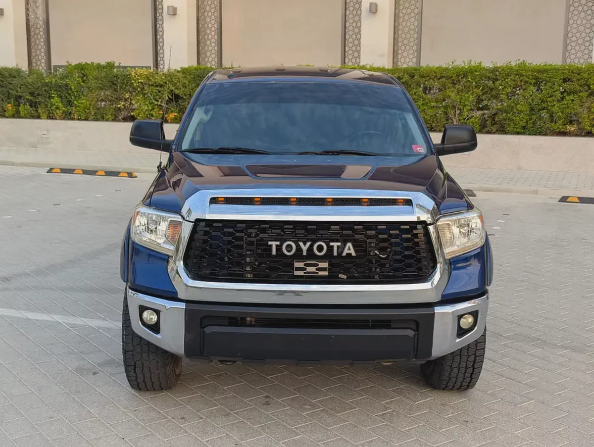 Toyota Tundra 4WD Truck SR5 2014 - American Specs - Excellent Condition-2-2
