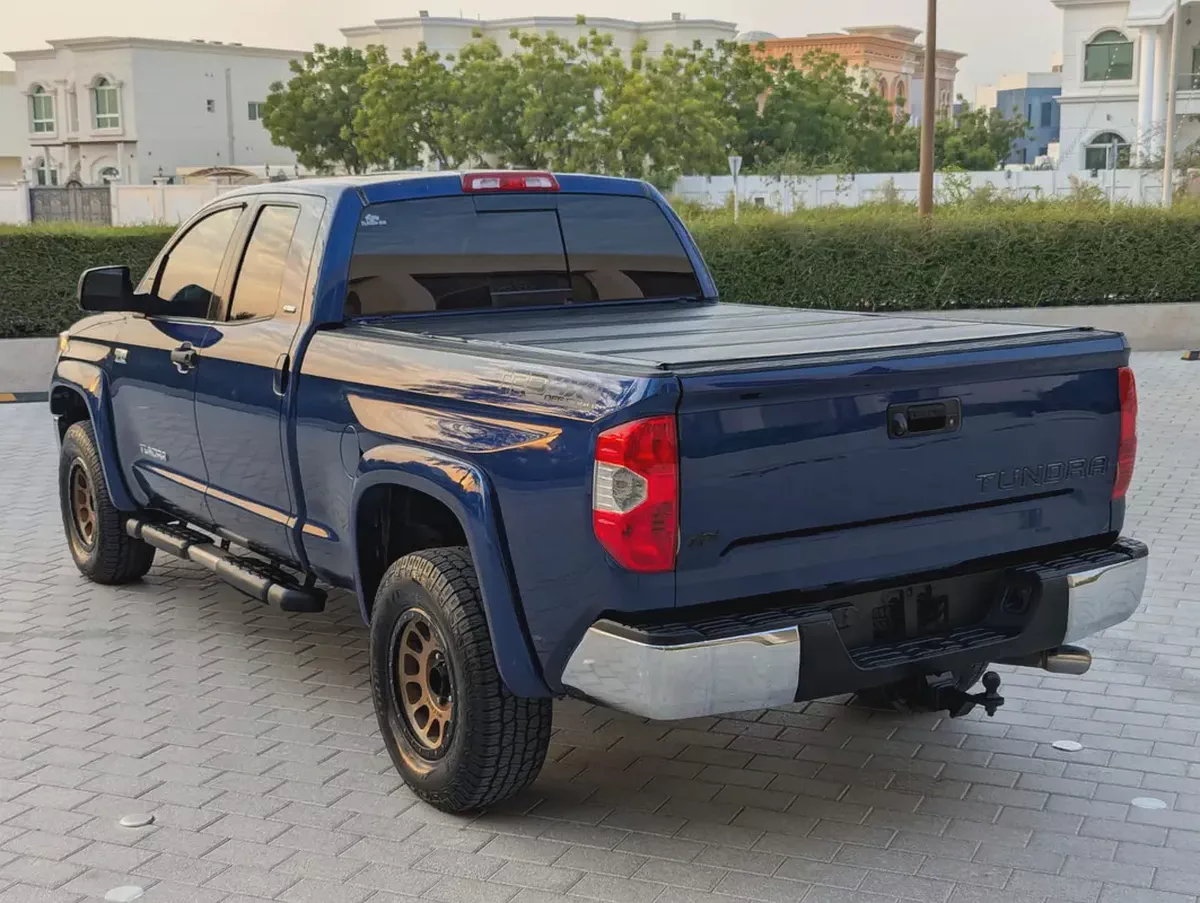 Toyota Tundra 4WD Truck SR5 2014 - American Specs - Excellent Condition-5-5