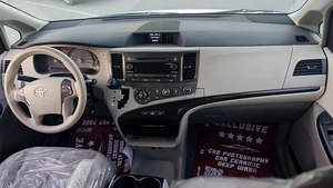 2011 Toyota Sienna SE - American Specs - Well Maintained