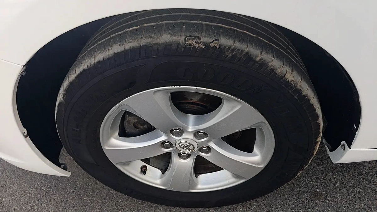 2011 Toyota Sienna SE - American Specs - Well Maintained-13-13