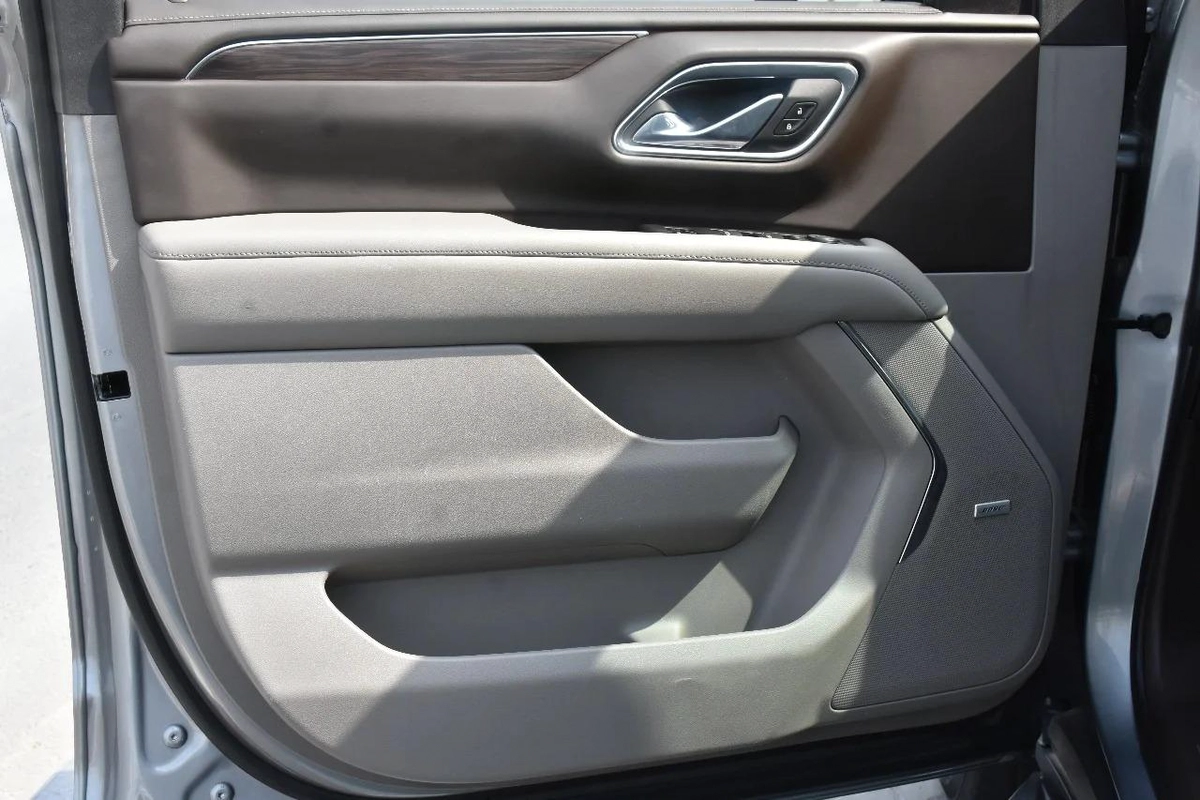 TAHOE LT 4WD 2023 | GREY-5-5