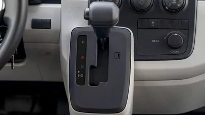 Toyota Hiace GL Commuter GL High Roof 3.5L-18