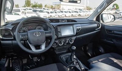 Toyota Hilux Toyota hilux 24L diesel basic option MY2024-20