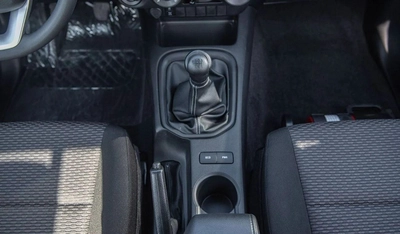 Toyota Hilux Toyota hilux 24L diesel basic option MY2024-7