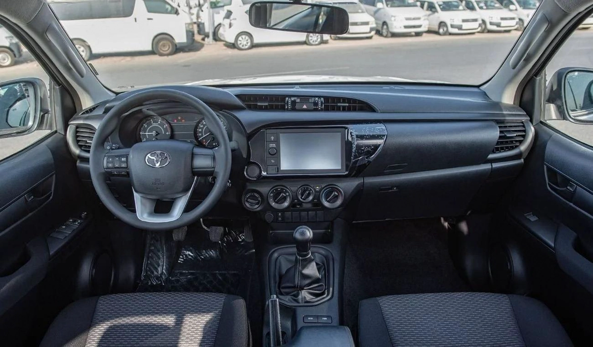 Toyota Hilux Toyota hilux 24L diesel basic option MY2024-21-21