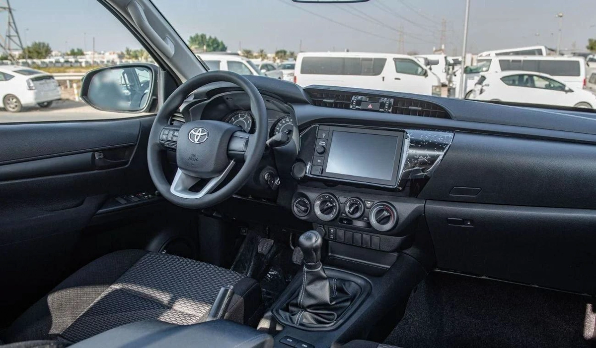 Toyota Hilux Toyota hilux 24L diesel basic option MY2024-22-22