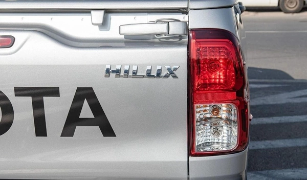 Toyota Hilux Toyota hilux 24L diesel basic option MY2024