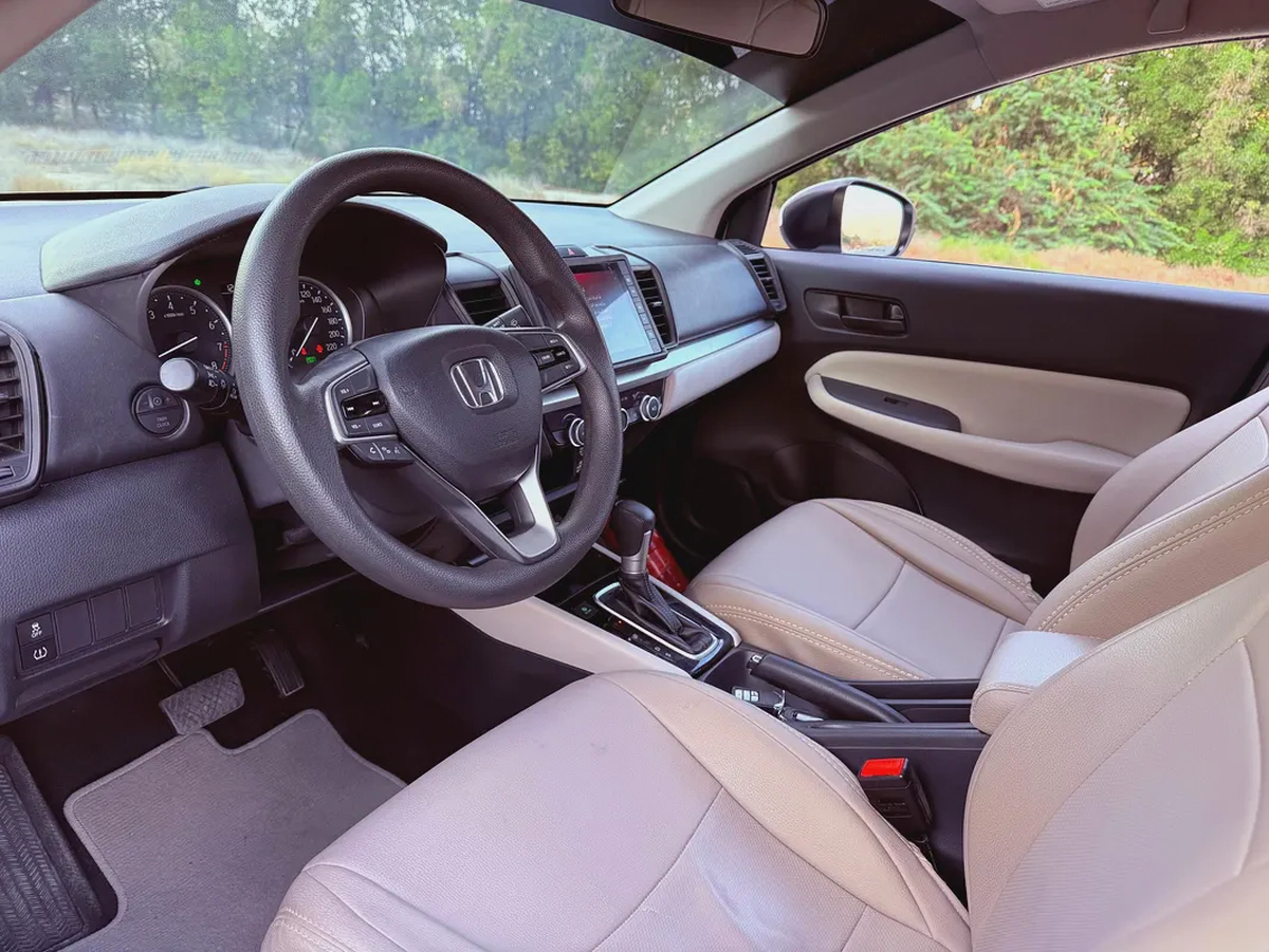 هوندا سيتي خليجي 2022 موديل Honda City DX 2022 - GCC Specs - Excellent Condition