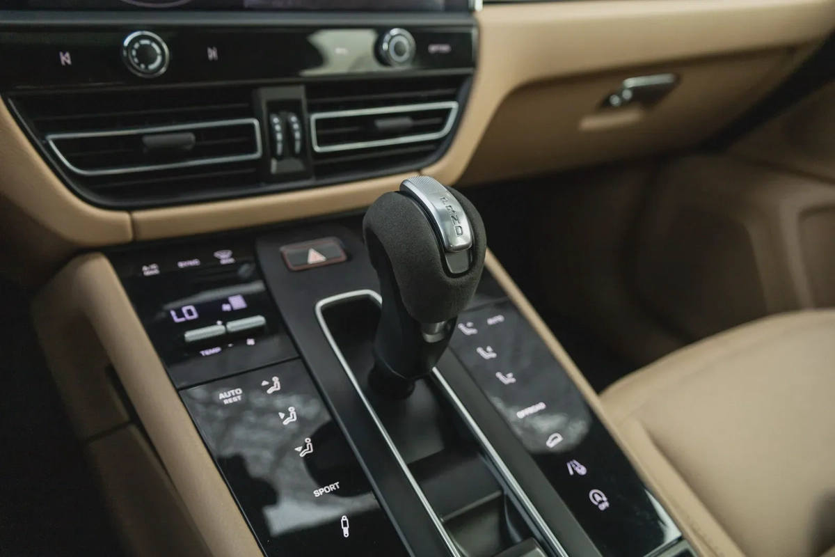 Porsche Macan S 2024-4-4