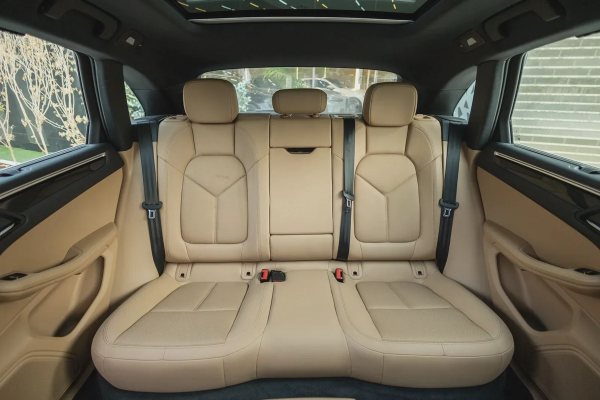 Porsche Macan S 2024-16-16