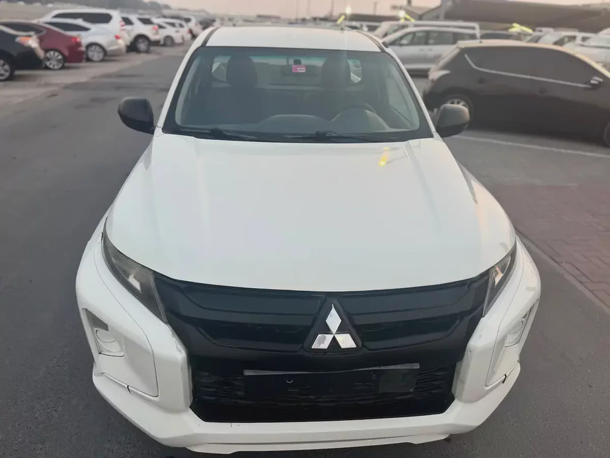 Mitsubishi L200 Single Cabin Pickup GCC | 2020 | 2.4L | Manual | 4x2  Reliable and practical Mitsubi-9-9