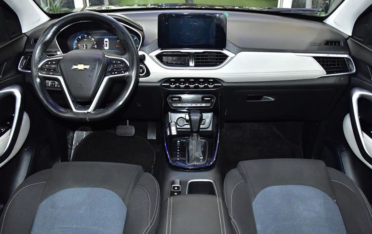 Chevrolet Captiva Premier ( 2023 Model ) in Black Color GCC Specs