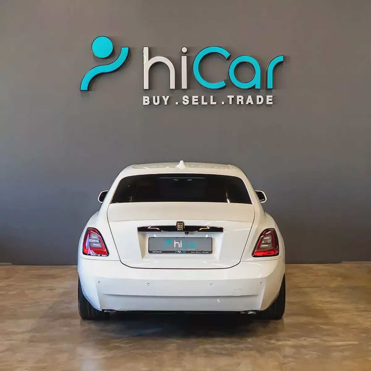AED 14,565 P.M • 0% Downpayment • Rolls-Royce Ghost  • 1 Year Warranty-3-3