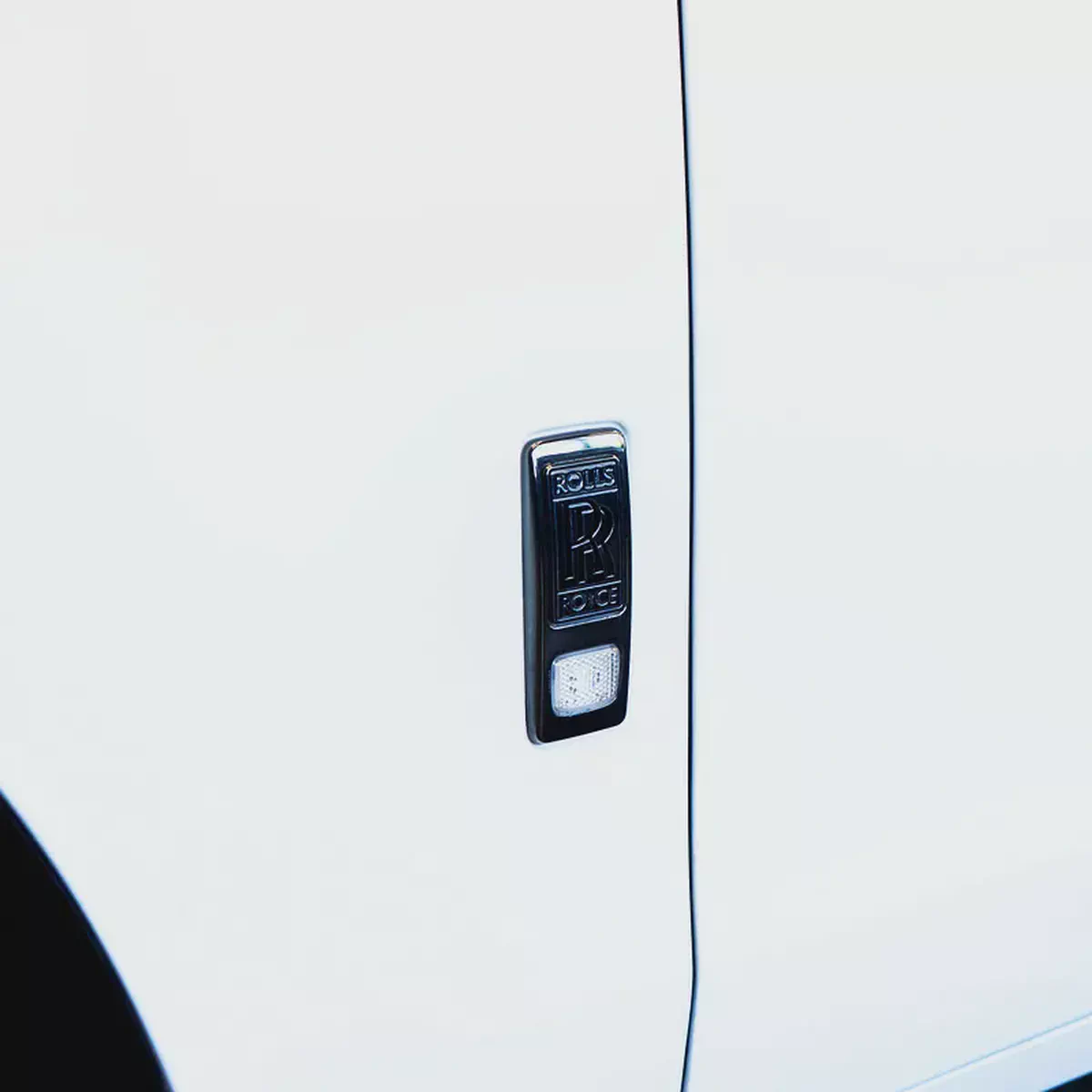AED 14,565 P.M • 0% Downpayment • Rolls-Royce Ghost  • 1 Year Warranty-6-6