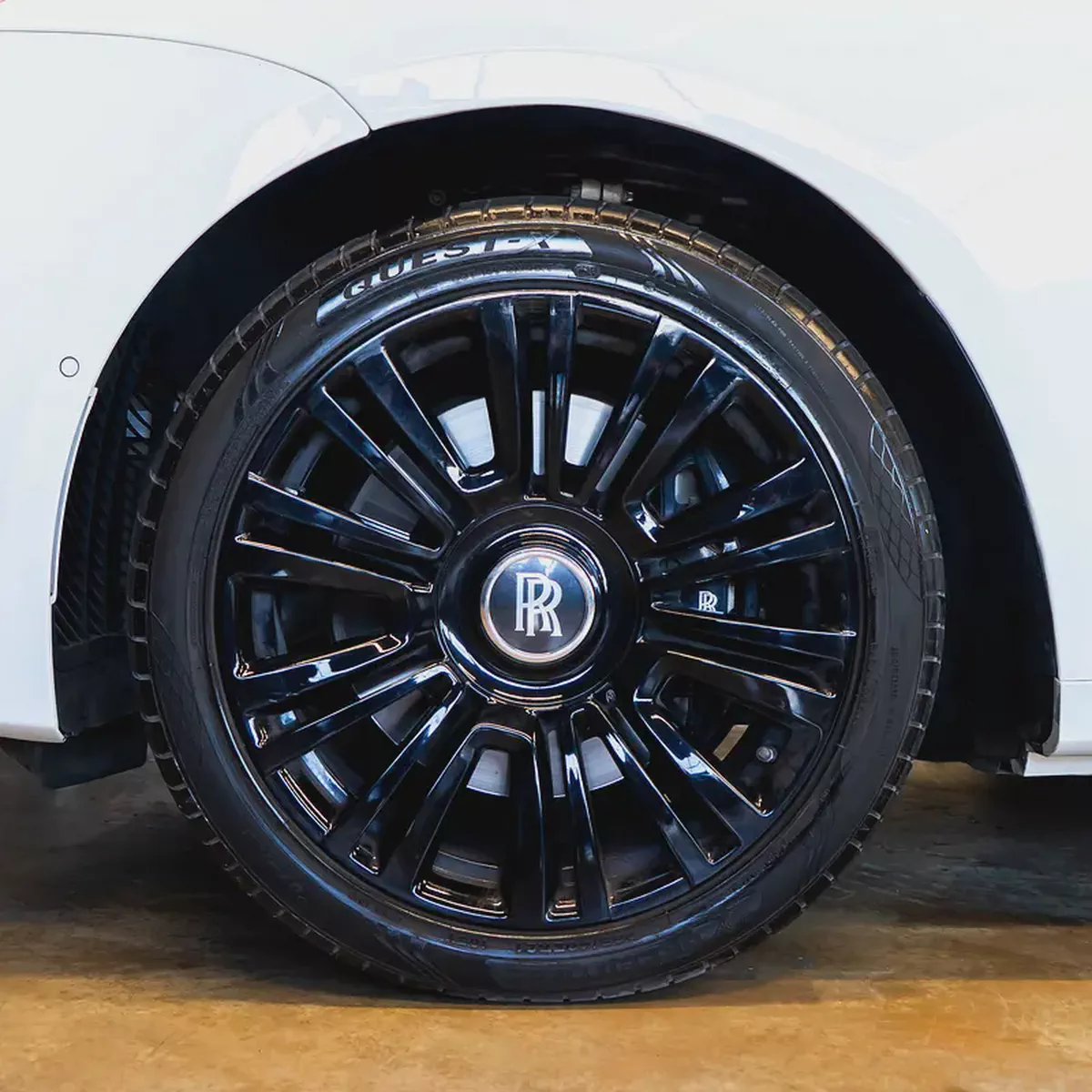 AED 14,565 P.M • 0% Downpayment • Rolls-Royce Ghost  • 1 Year Warranty-7-7