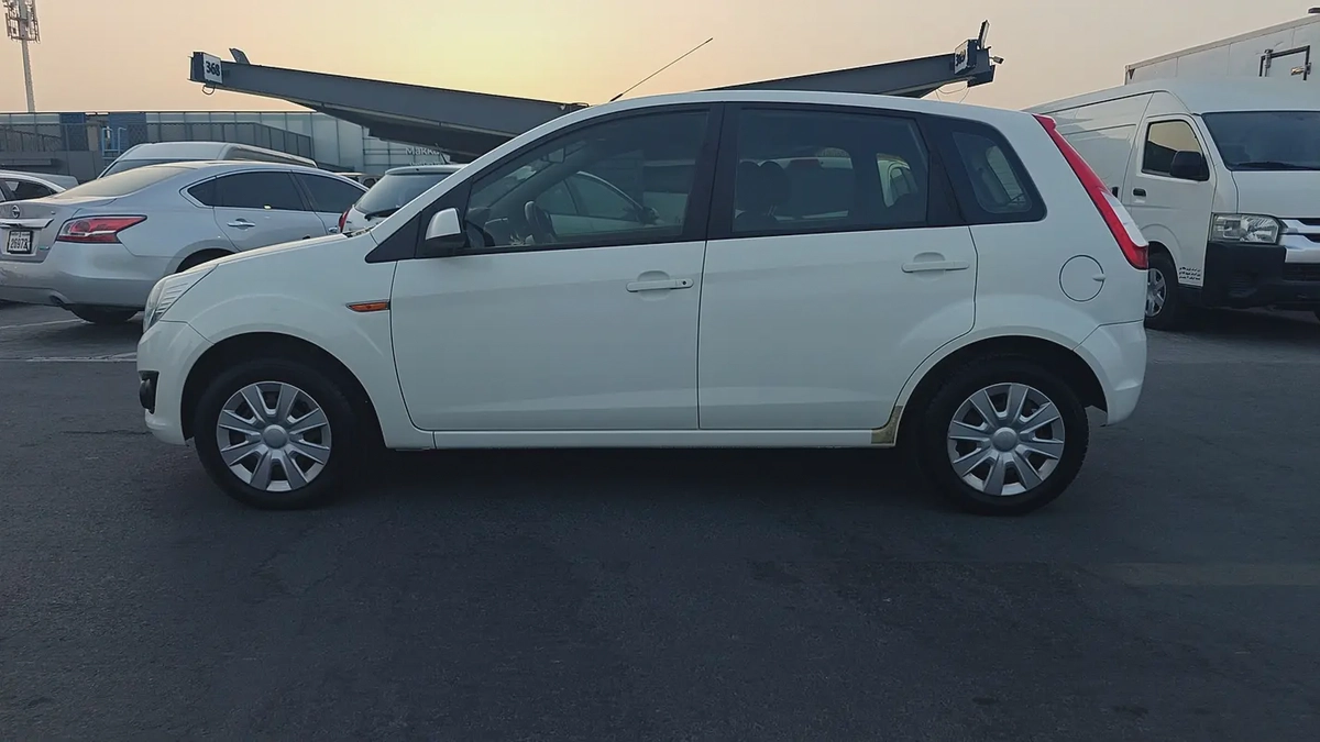 Ford Figo GCC | 2015 | Well Maintained | Reliable Daily Car • Model: 2015 • Mileage: 145959 KMS • Sp-4-4