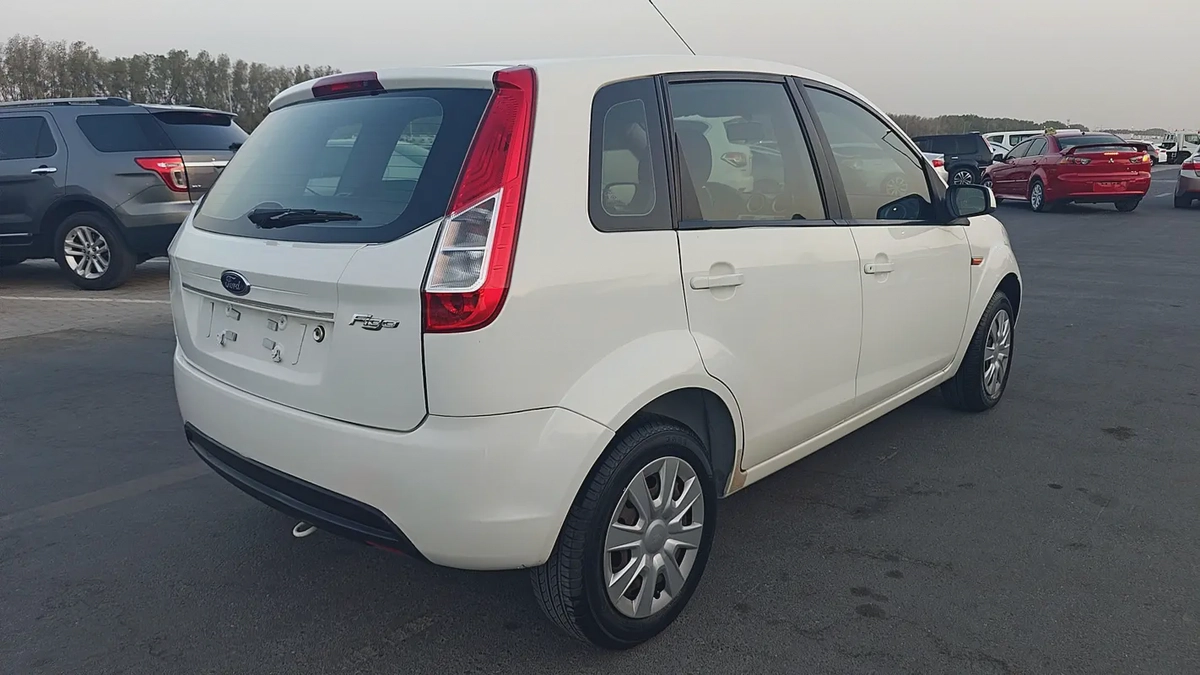 Ford Figo GCC | 2015 | Well Maintained | Reliable Daily Car • Model: 2015 • Mileage: 145959 KMS • Sp-5-5