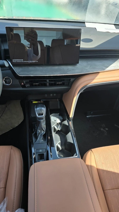 Toyota Camry 2026 – Sophisticated Design, Hybrid Power-9