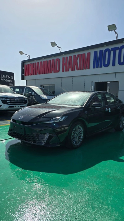 Toyota Camry 2026 – Sophisticated Design, Hybrid Power-0