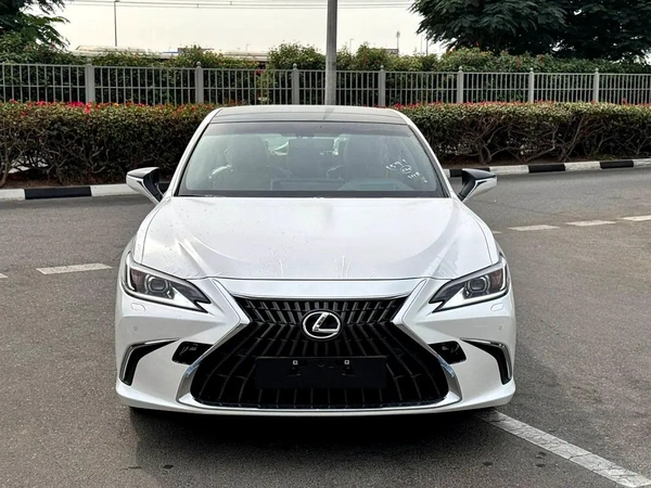 2025 LEXUS ES350 3.5L PANAROMIC ELITE GCC BRAND NEW 0KM