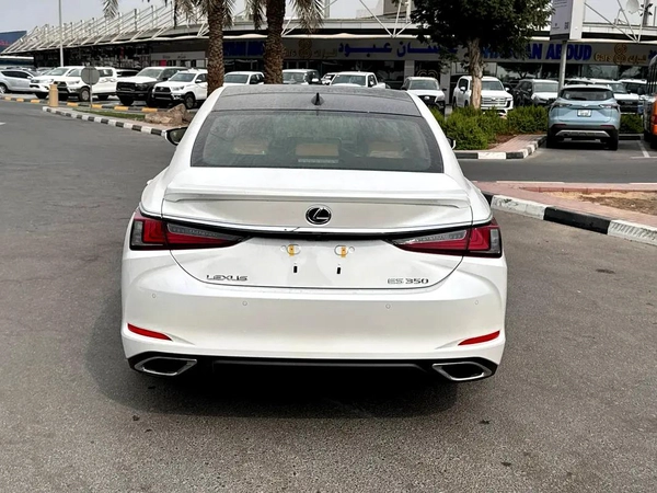 2025 LEXUS ES350 3.5L PANAROMIC ELITE GCC BRAND NEW 0KM
