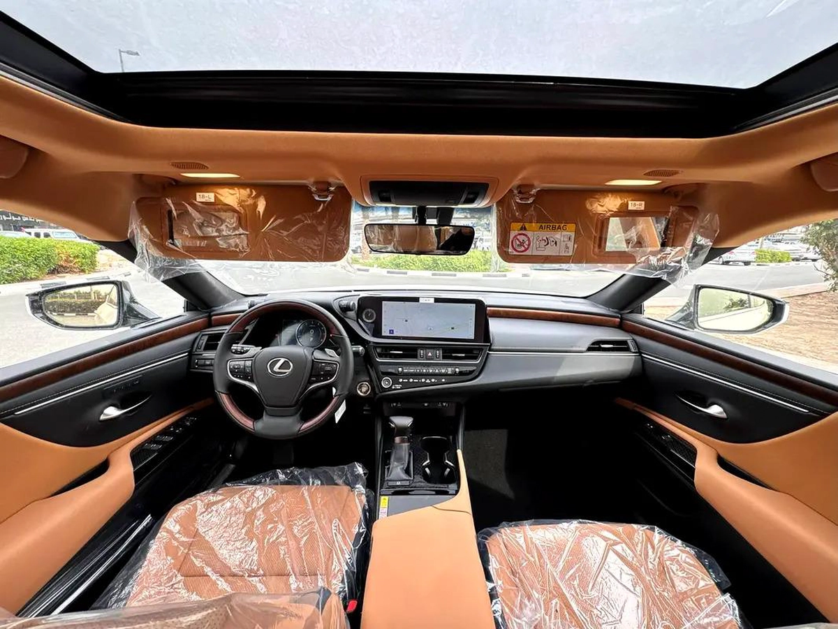 2025 LEXUS ES350 3.5L PANAROMIC ELITE GCC BRAND NEW 0KM-14-14