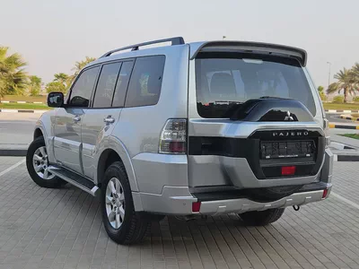 Pajero 2019 GCC Full Option Top With Sunroof and Navigation GLS TOP Line Premium Car With Low KM-16