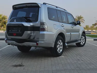 Pajero 2019 GCC Full Option Top With Sunroof and Navigation GLS TOP Line Premium Car With Low KM-17