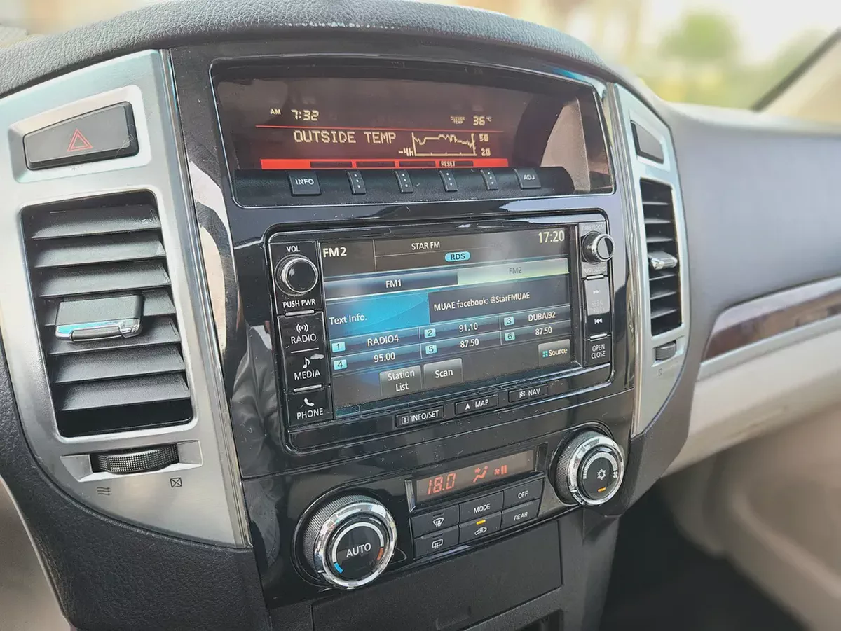 Pajero 2019 GCC Full Option Top With Sunroof and Navigation GLS TOP Line Premium Car With Low KM-13-13