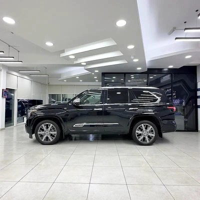 2024 Toyota Sequoia Capstone hybrid-6