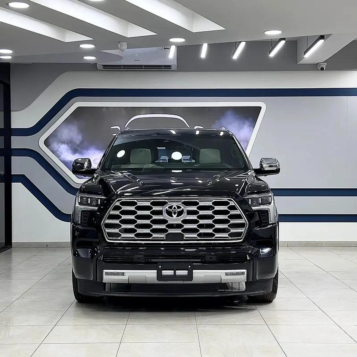 2024 Toyota Sequoia Capstone hybrid-18-18