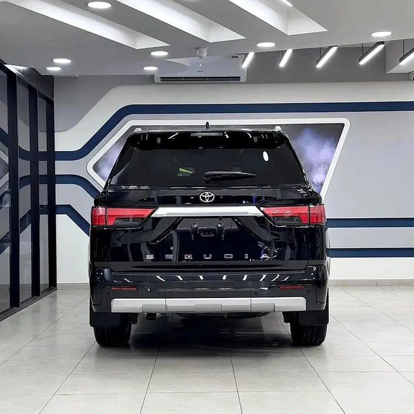 2024 Toyota Sequoia Capstone hybrid