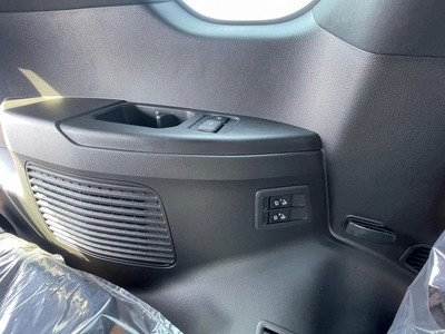 LEXUS LX700 HYBRID ( FULL OPTION WITH AUTO PARK ) 2025 GCC-16