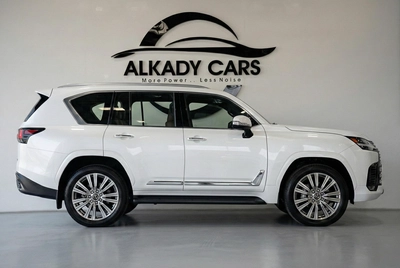 LEXUS LX700 HYBRID ( FULL OPTION WITH AUTO PARK ) 2025 GCC-14